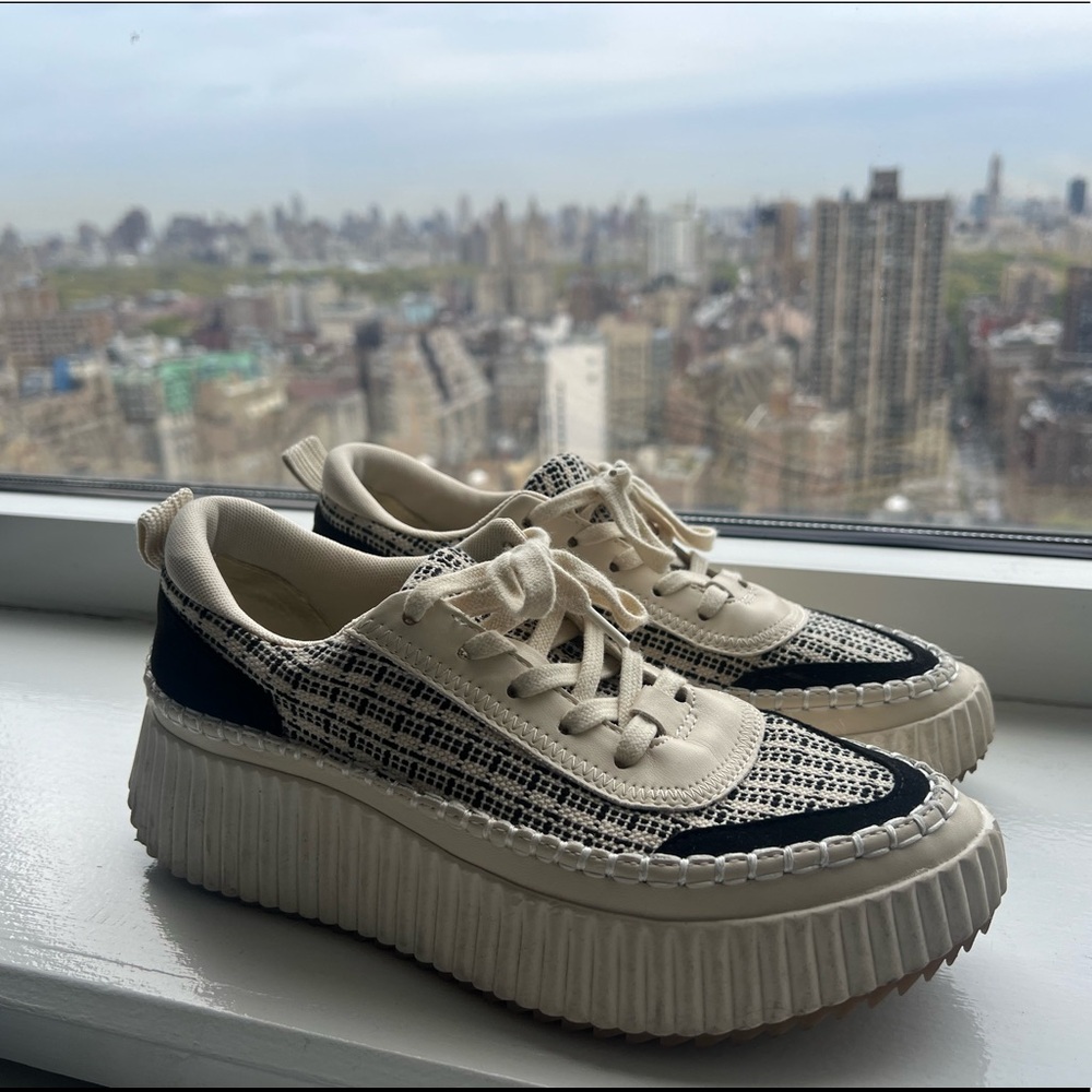 Dolce Vita Dolen Sneaker Cream and Navy Size 9